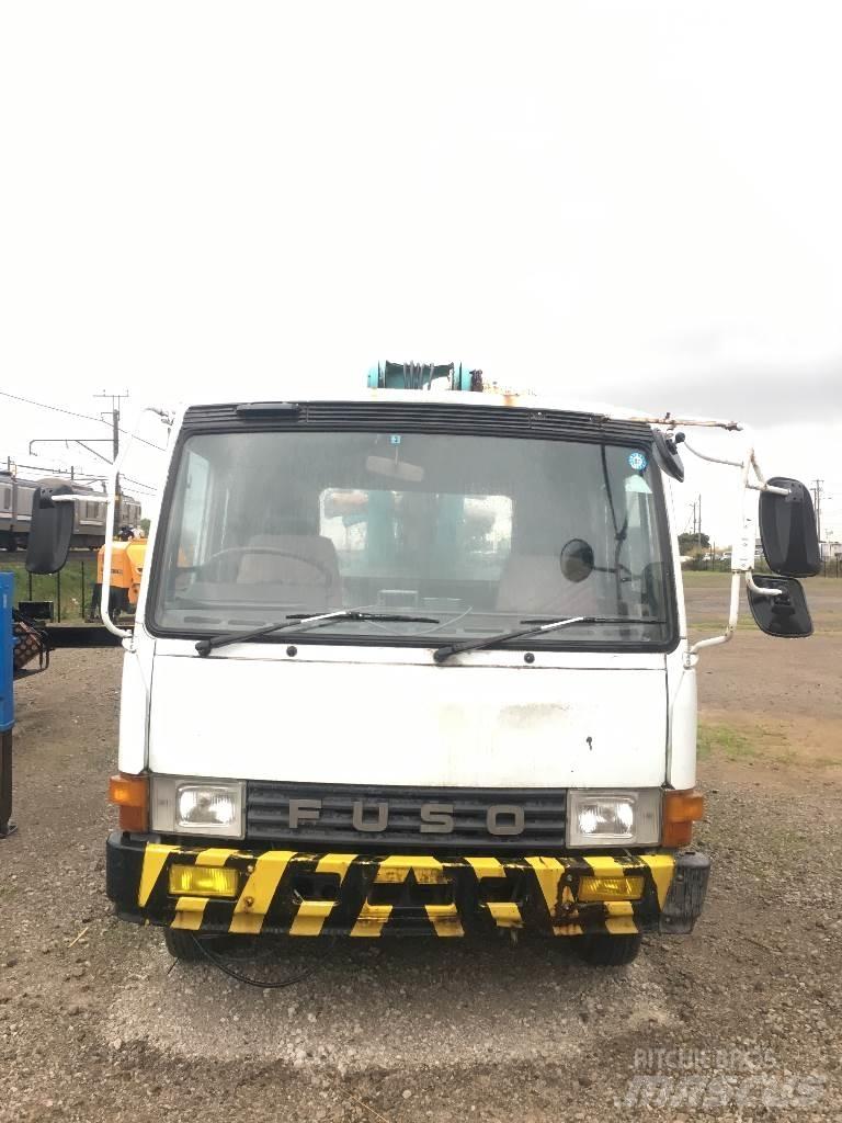 Mitsubishi DC-700BR Samojezdne pompy do betonu