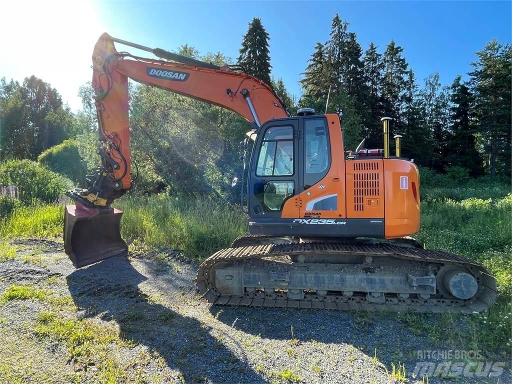 Doosan DX235 LRC Koparki gąsienicowe