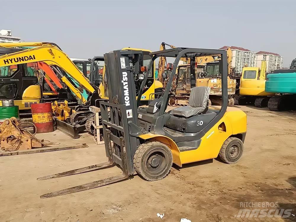 Komatsu FD 30 T-16 Wózki Diesla