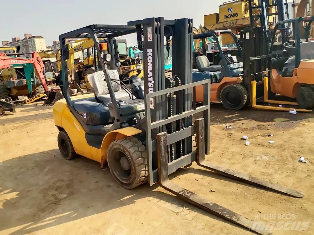 Komatsu FD 30 T-16 Wózki Diesla
