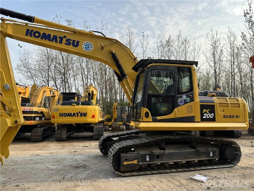 Komatsu PC200-8 Koparki gąsienicowe