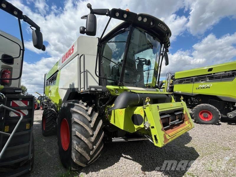 CLAAS LEXION 7600 Kombajny zbożowe