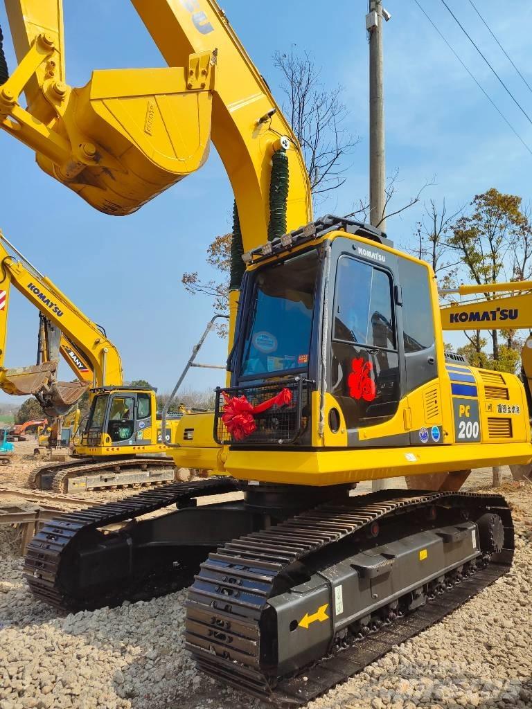 Komatsu PC 200 Koparki gąsienicowe