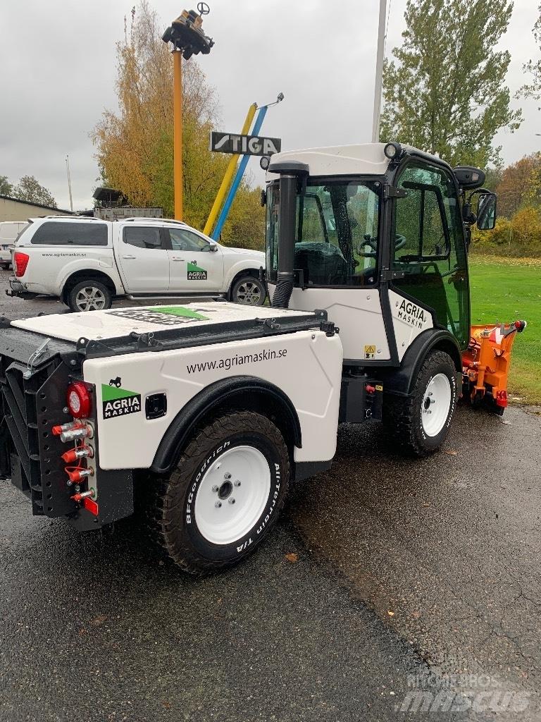 Multihog cx75 Maszyny komunalne