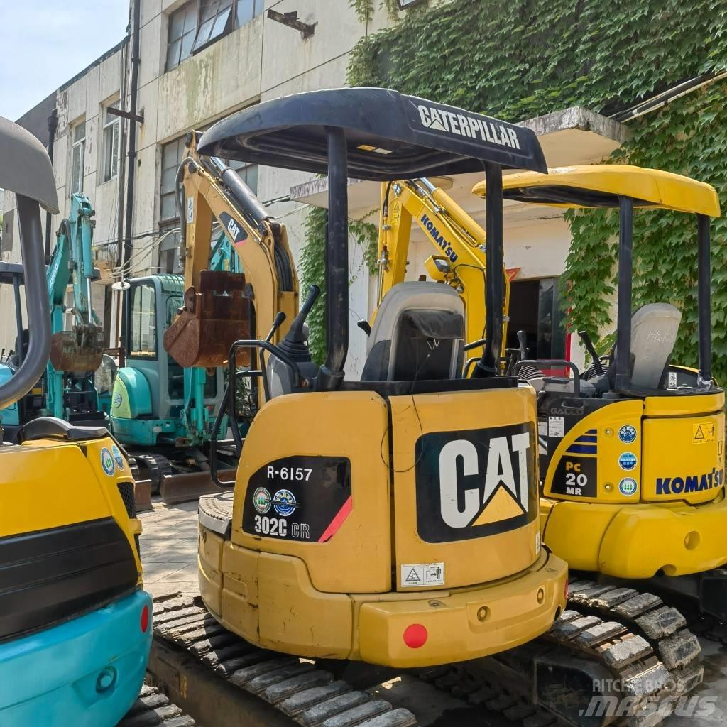 CAT 302 Minikoparki