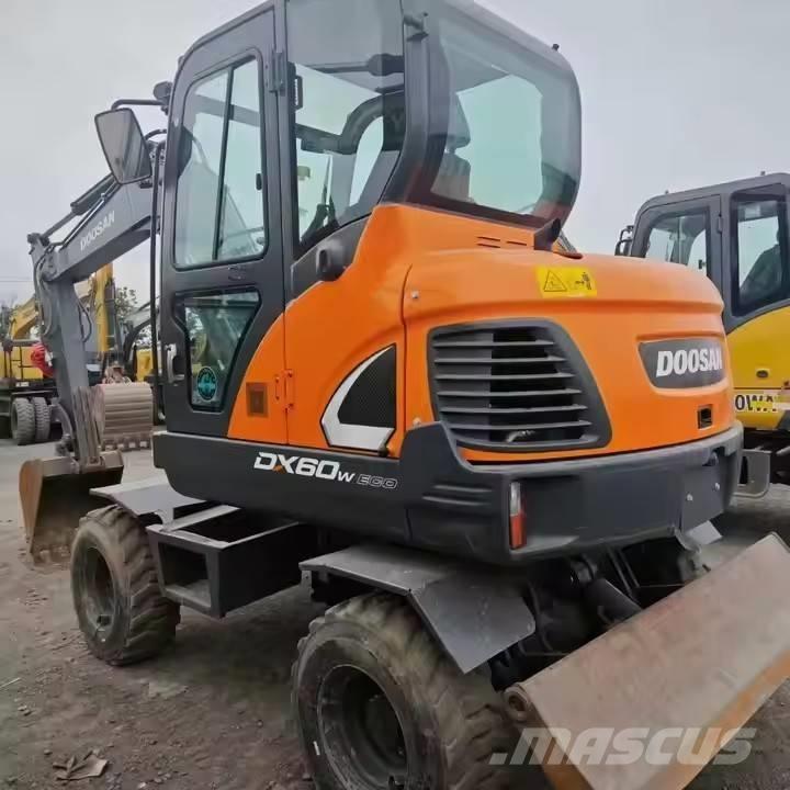 Doosan DX 60W Koparki kołowe