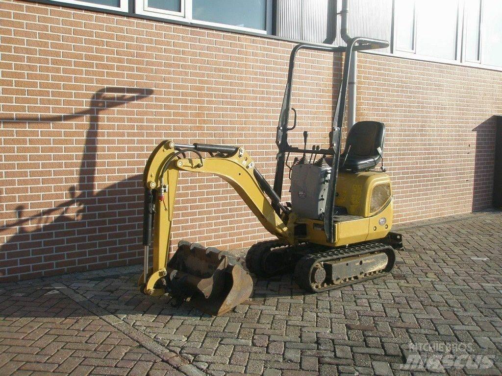 CAT 300.9 Minikoparki