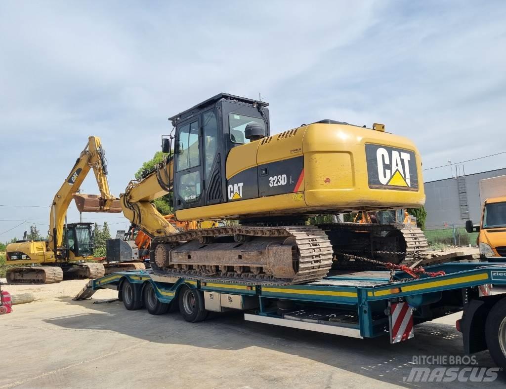 CAT 323 D L Koparki gąsienicowe