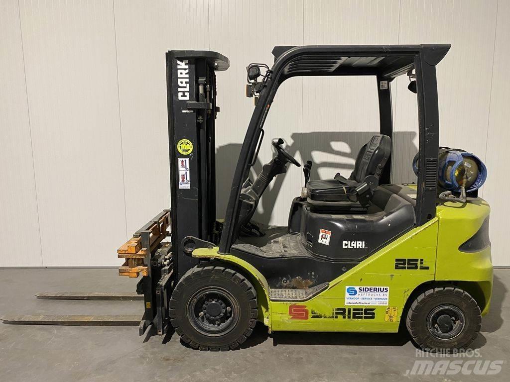 Clark S25L Wózki LPG