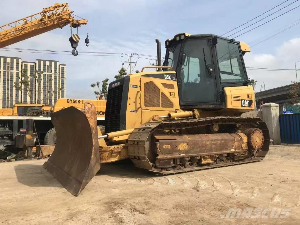 CAT D 5 K Spycharki gąsienicowe