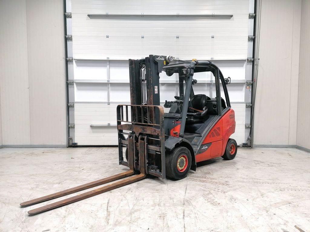 Linde H30T-02 Wózki LPG