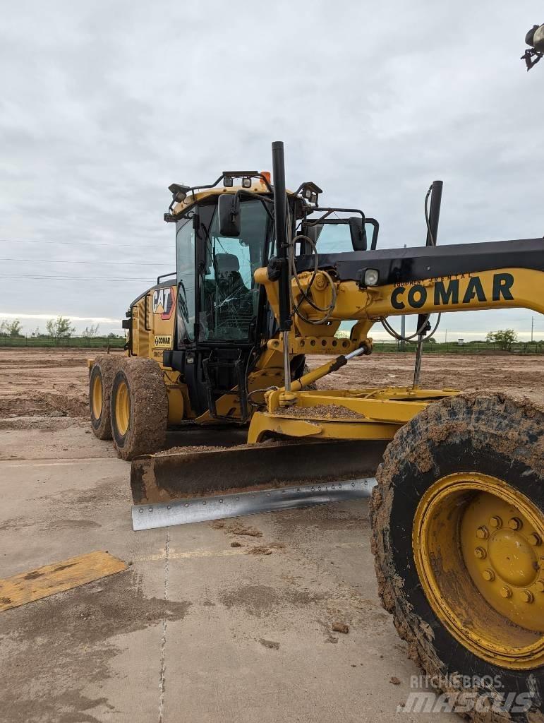 CAT 140 M Równiarki