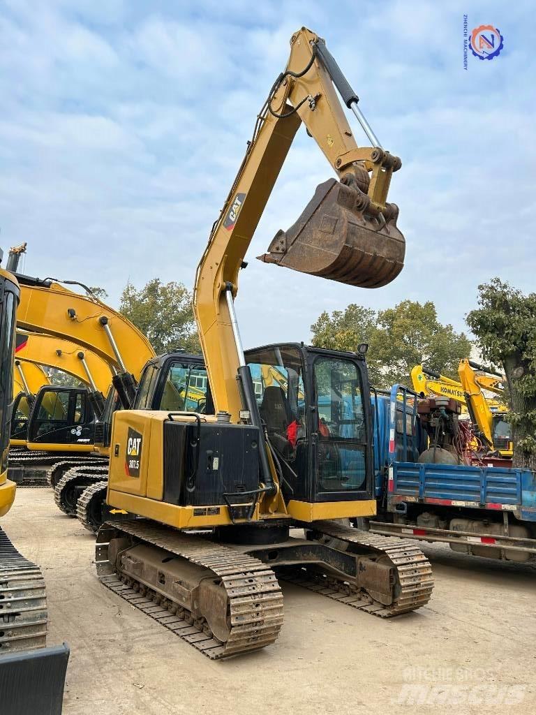 CAT 307 Minikoparki