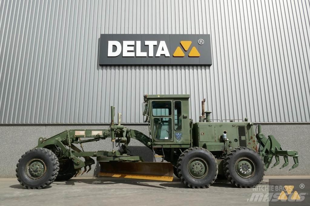 CAT 130G Ex-army Równiarki