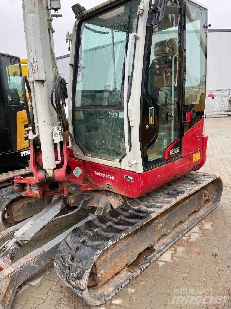 Takeuchi TB 260 Minikoparki