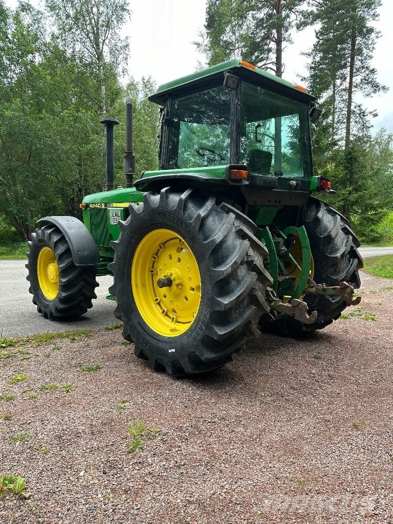 John Deere 4240 S Ciągniki rolnicze