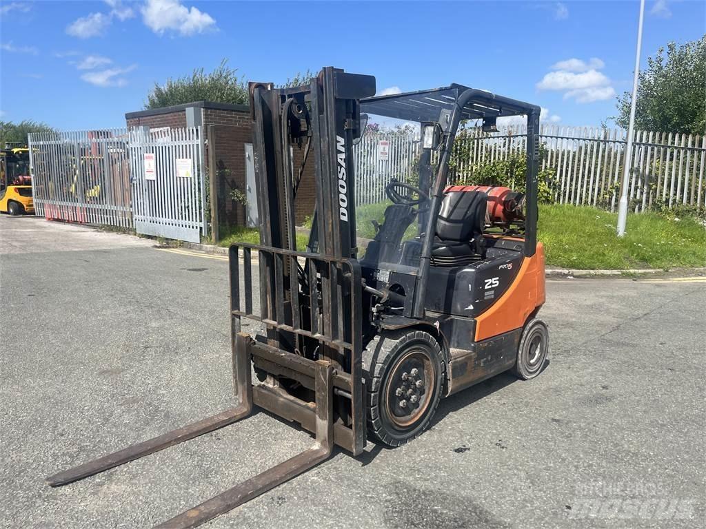 Doosan G25P-5 Wózki LPG