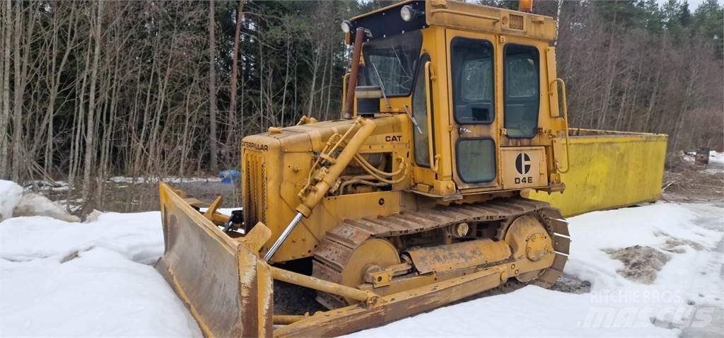 CAT D4E Spycharki gąsienicowe