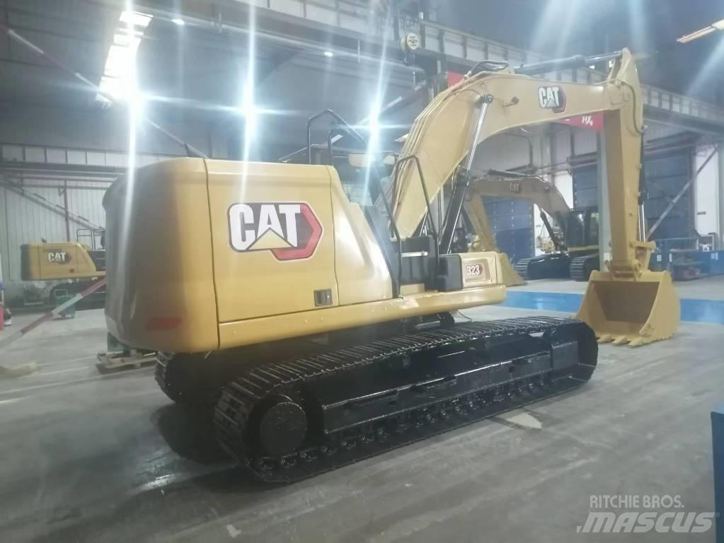 CAT 2020 CAT 323 Koparki kołowe