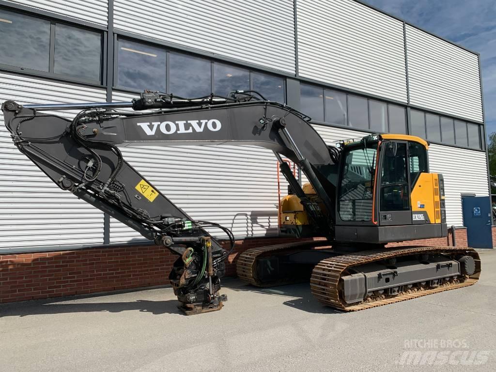 Volvo ECR235EL Koparki gąsienicowe