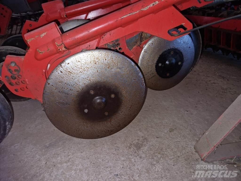 Kuhn HR4003D Siewniki kombinowane