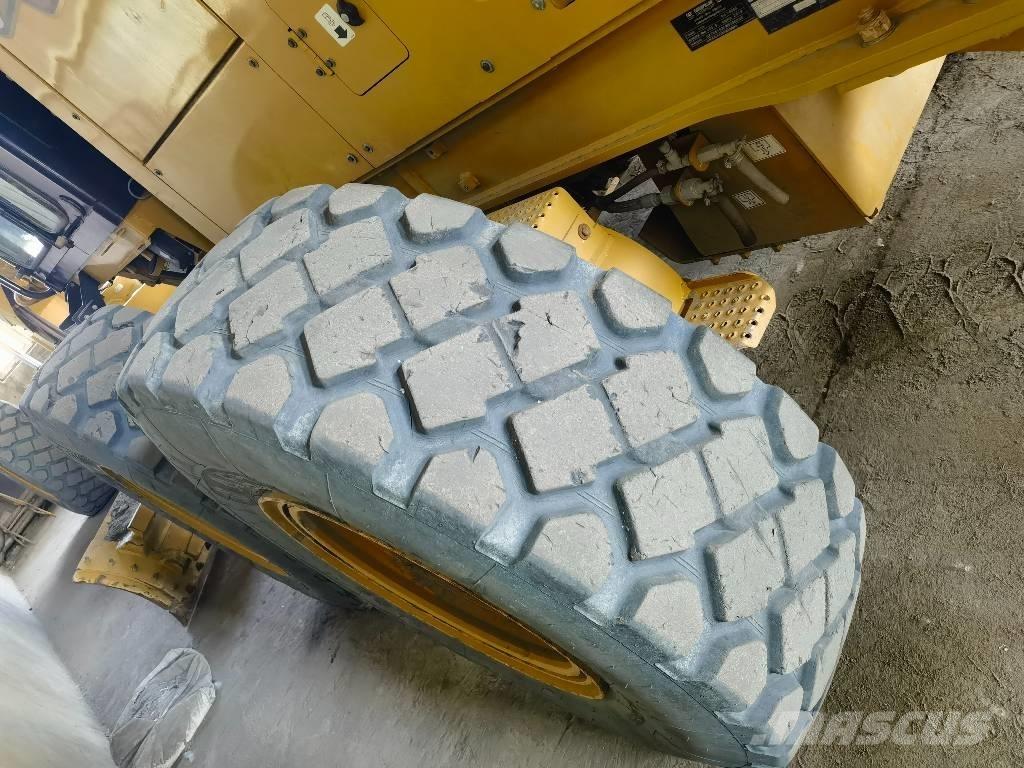 CAT 140 GC Równiarki