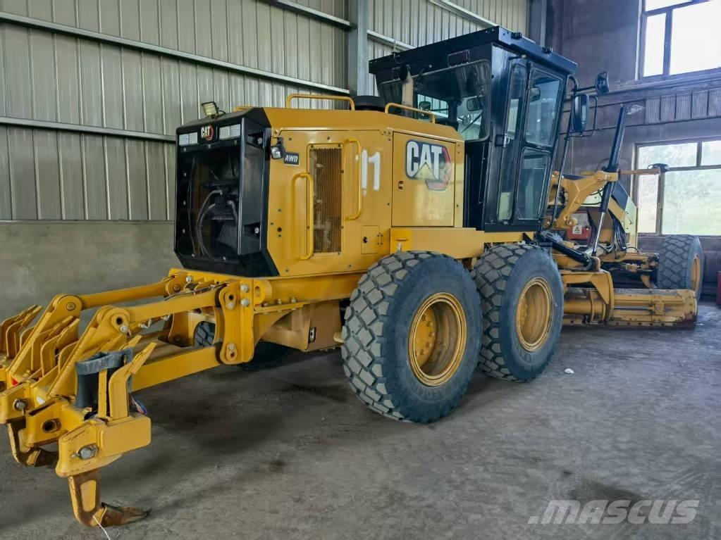 CAT 140 GC Równiarki