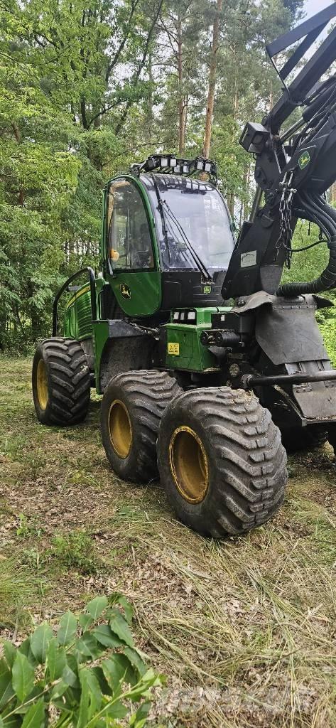 John Deere 1070e Harwestery