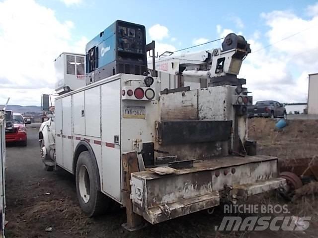 Ford 750 XLT Inne