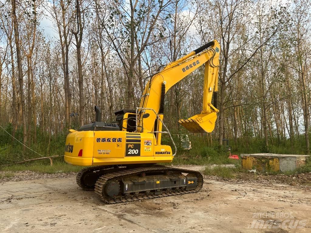 Komatsu PC200-8 Koparki gąsienicowe