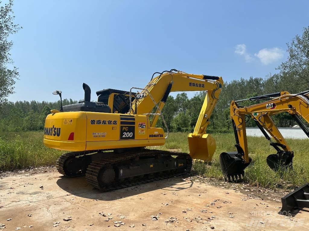 Komatsu PC200-8 Koparki gąsienicowe