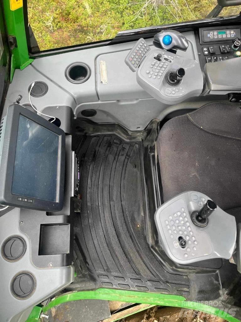 John Deere 1910G Forwardery