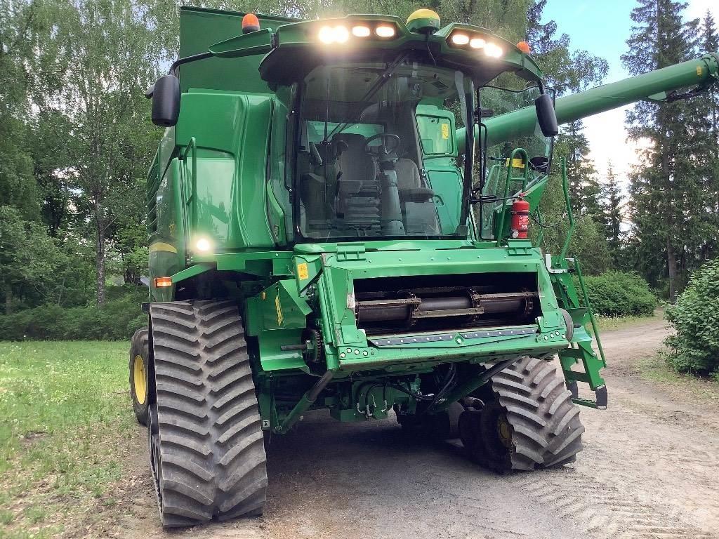 John Deere T 670 Kombajny zbożowe