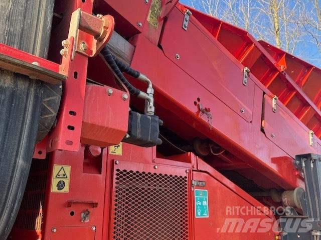 Terex Finlay 883+ Przesiewacze