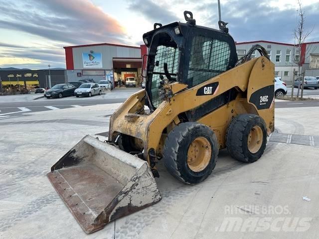CAT 246 C Ładowarki burtowe