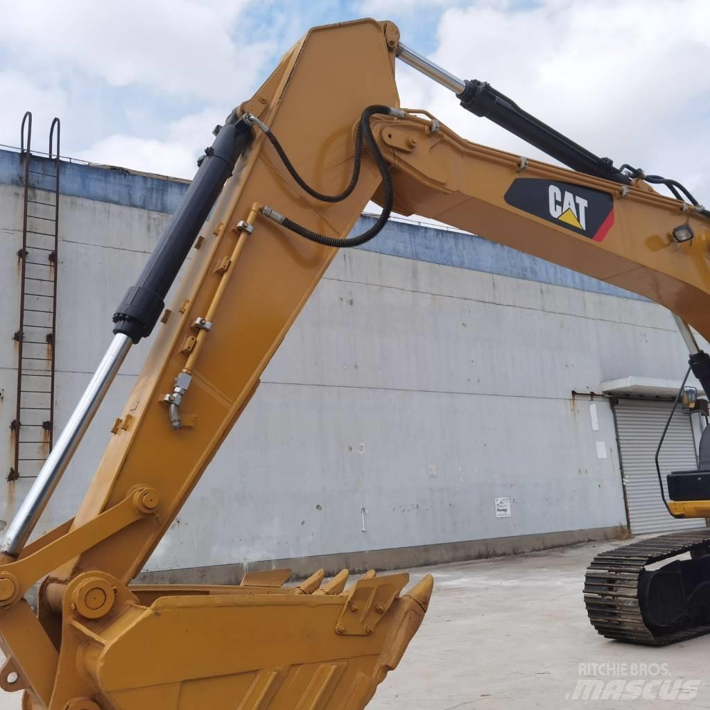 CAT 325D Koparki gąsienicowe