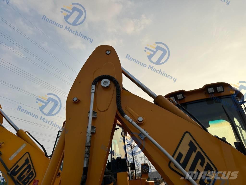 JCB 4 CX Koparko-ładowarki