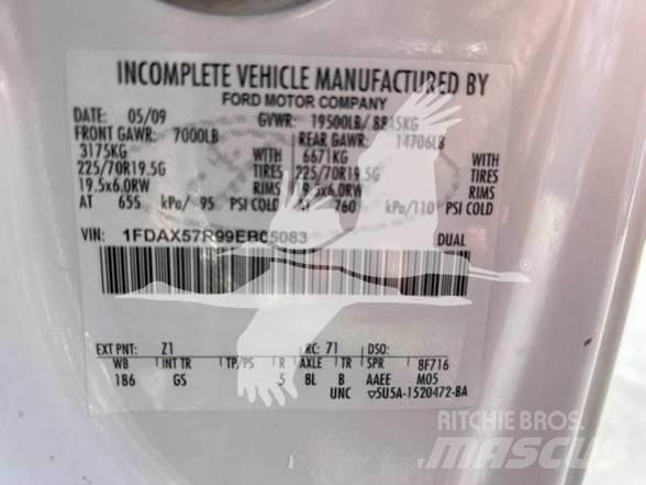 Ford F550 SD Maszyny budowlane - Inne