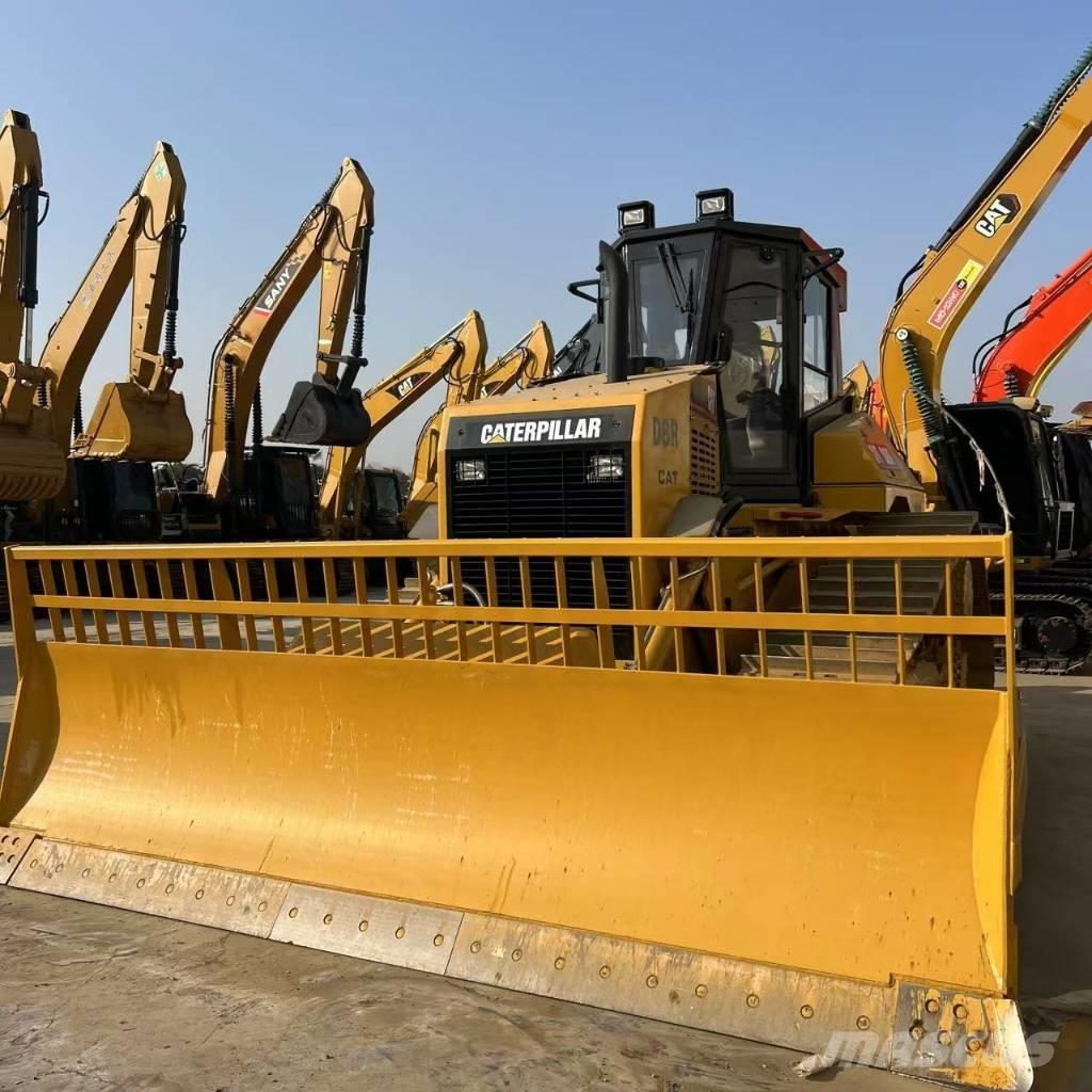 CAT D 8 R Spycharki gąsienicowe