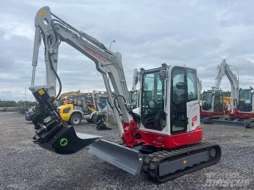 Takeuchi TB350R Minikoparki