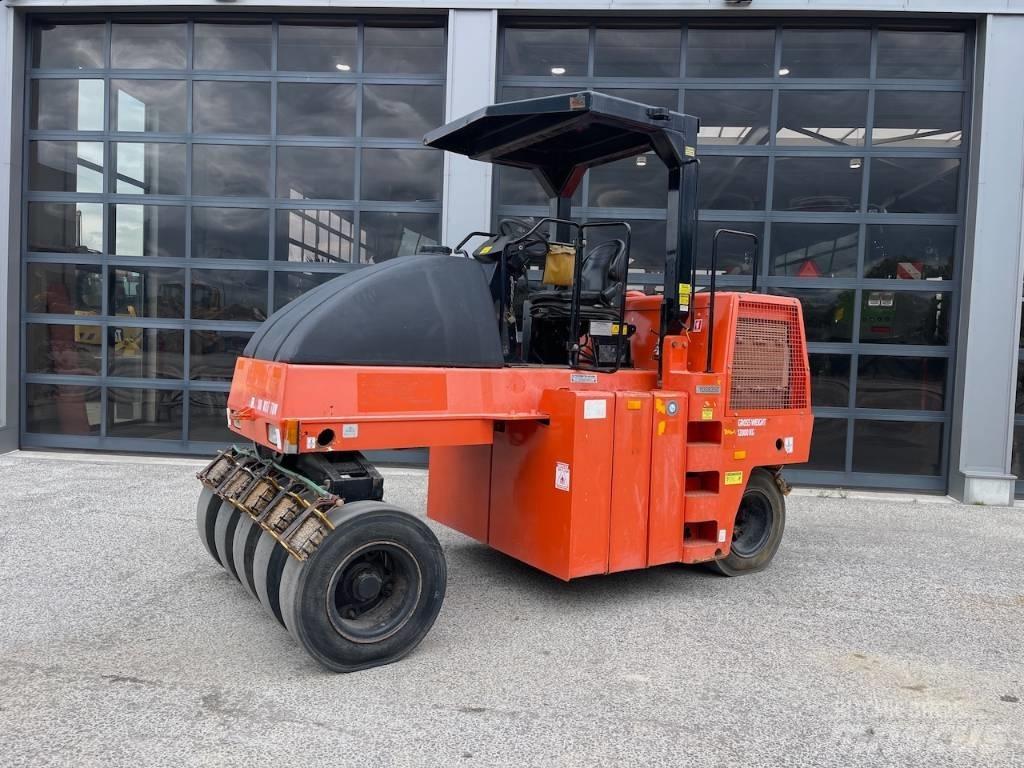 Dynapac CP 142 Walce ogumione