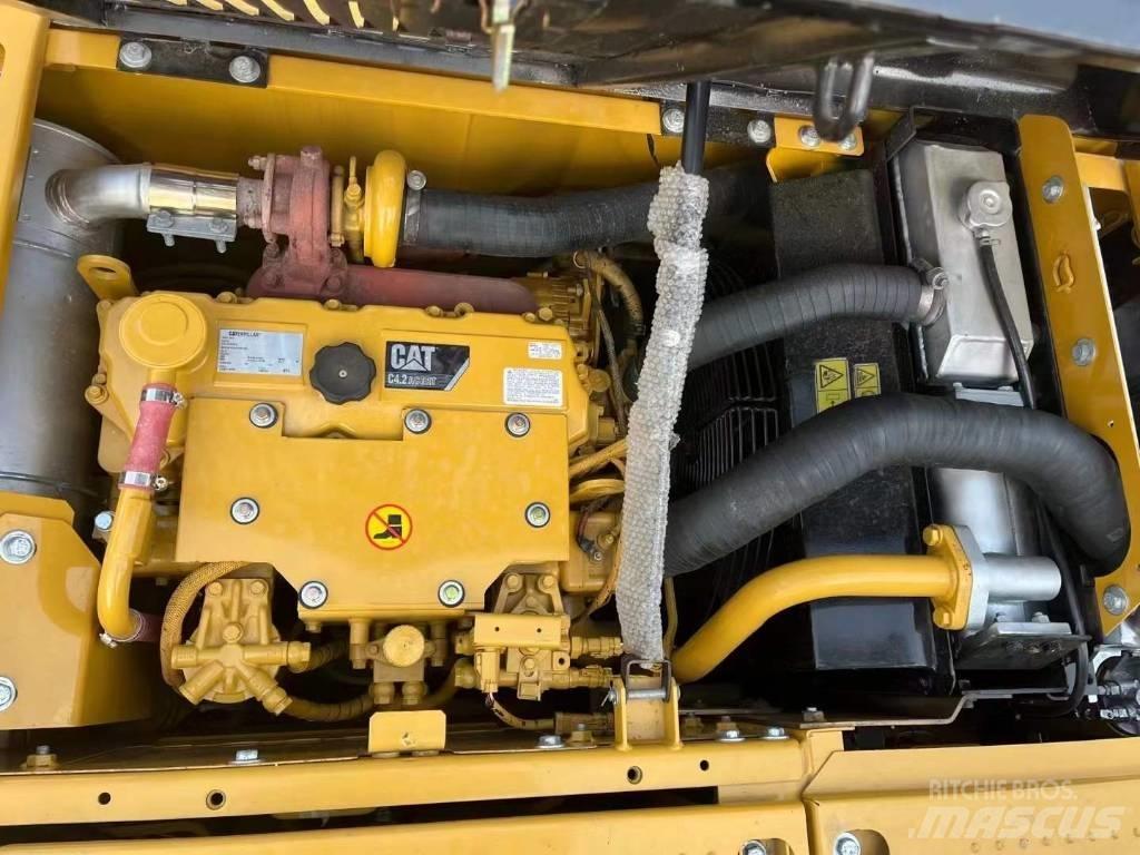 CAT 313 D Koparki gąsienicowe