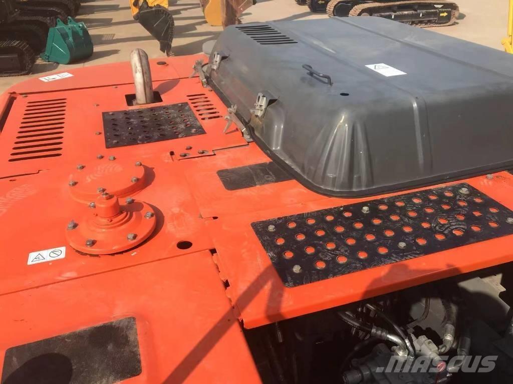 Hitachi 240-3 Koparki gąsienicowe