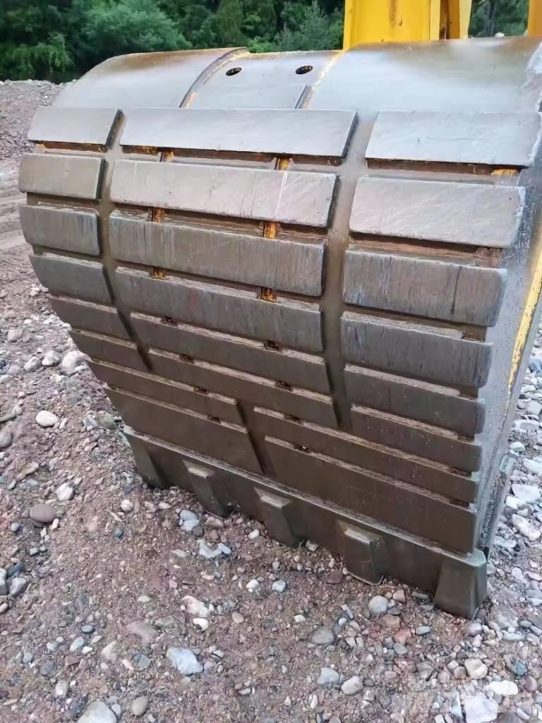 Komatsu PC 270 Koparki gąsienicowe