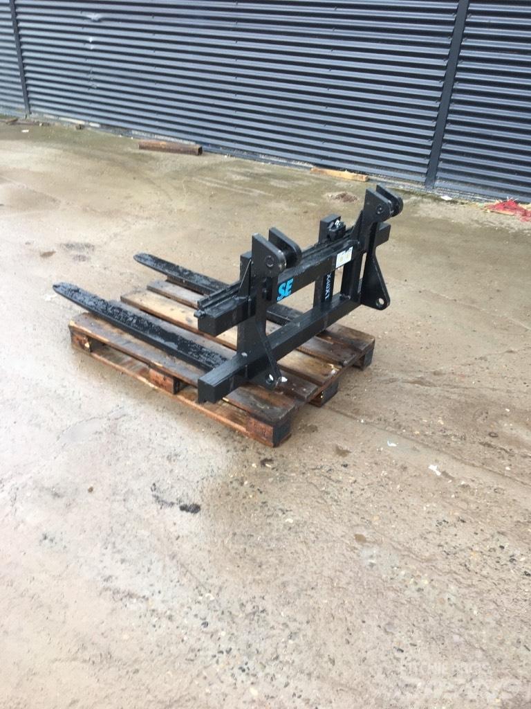  SE AB Terex TL65-80 Widły