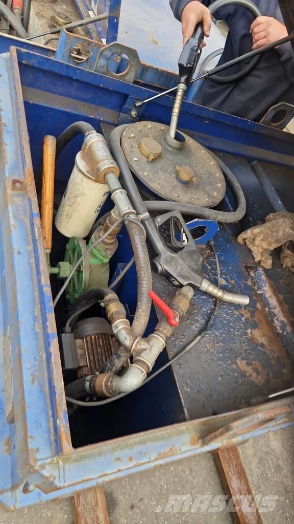  tolsma brandstoftank Inne