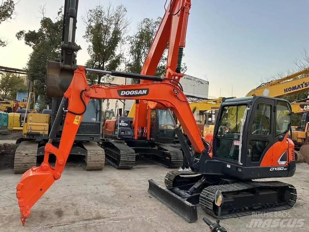 Doosan DX60-9C Minikoparki