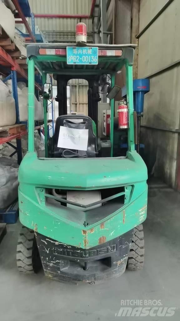 Mitsubishi FD 25 Wózki Diesla