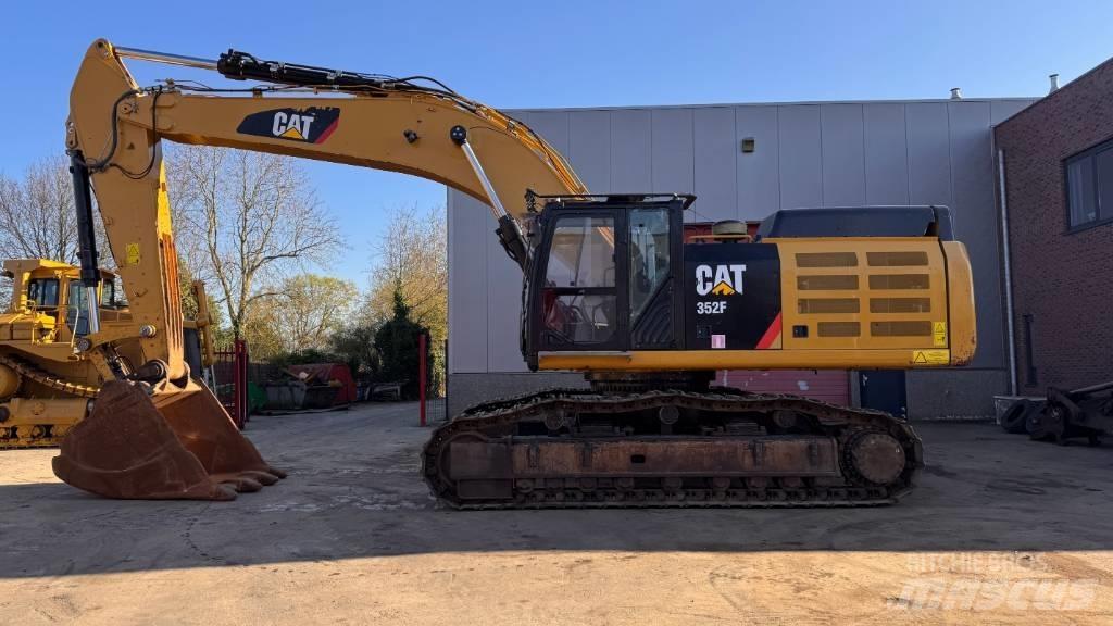 CAT 352 F Koparki gąsienicowe