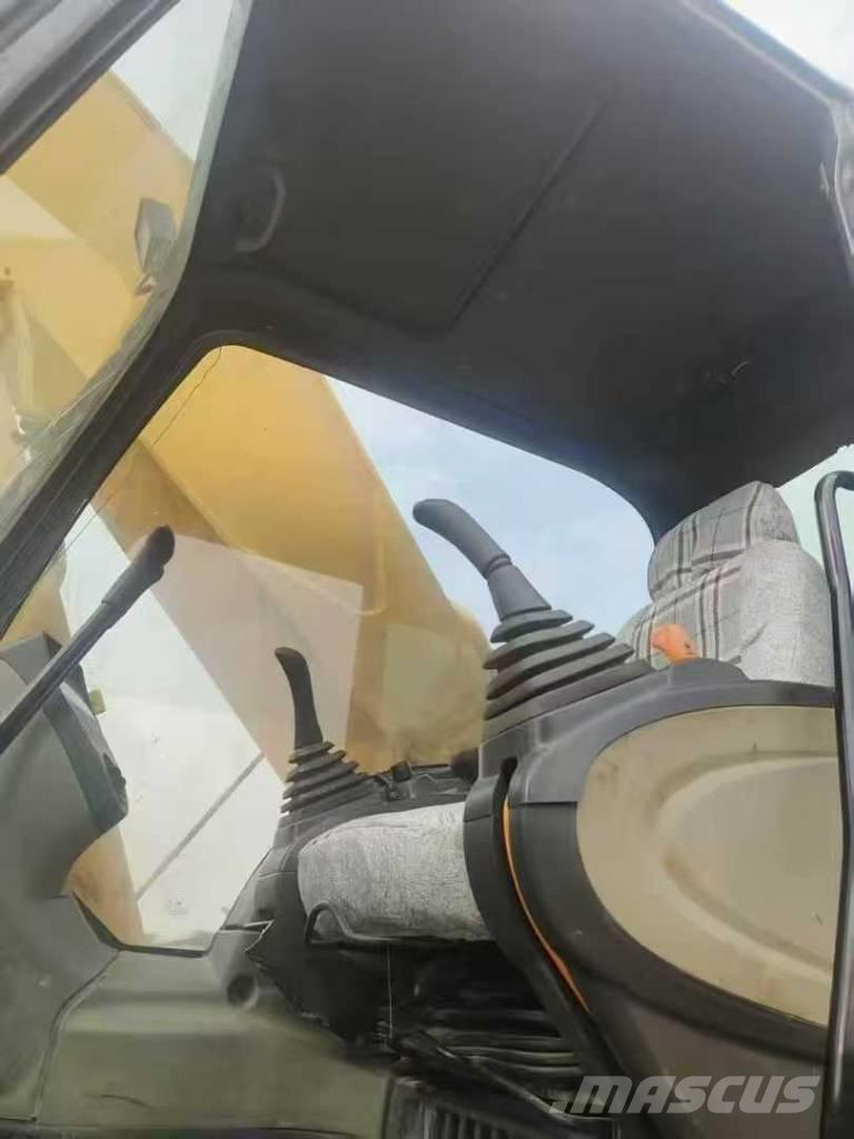 Sumitomo SH300 Koparki gąsienicowe